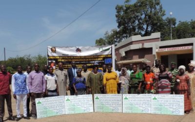 Burkina/Environnement : des chèques remis à des promoteurs d’activités génératrices de revenus pour renforcer leurs activités